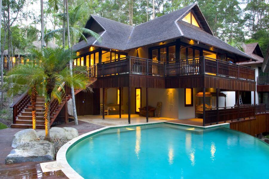 Traditional Kerala Cottage with swimming pool