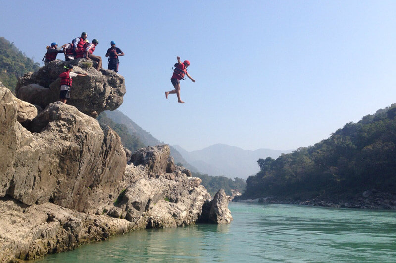 cliff-jumping-rishikesh