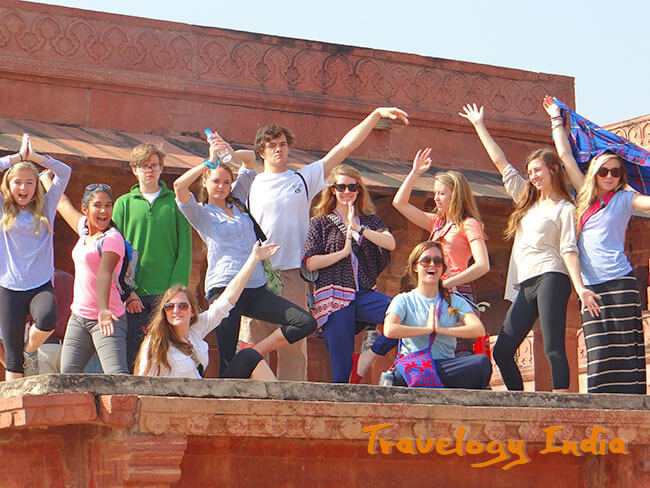 Making Friends in Group Tour