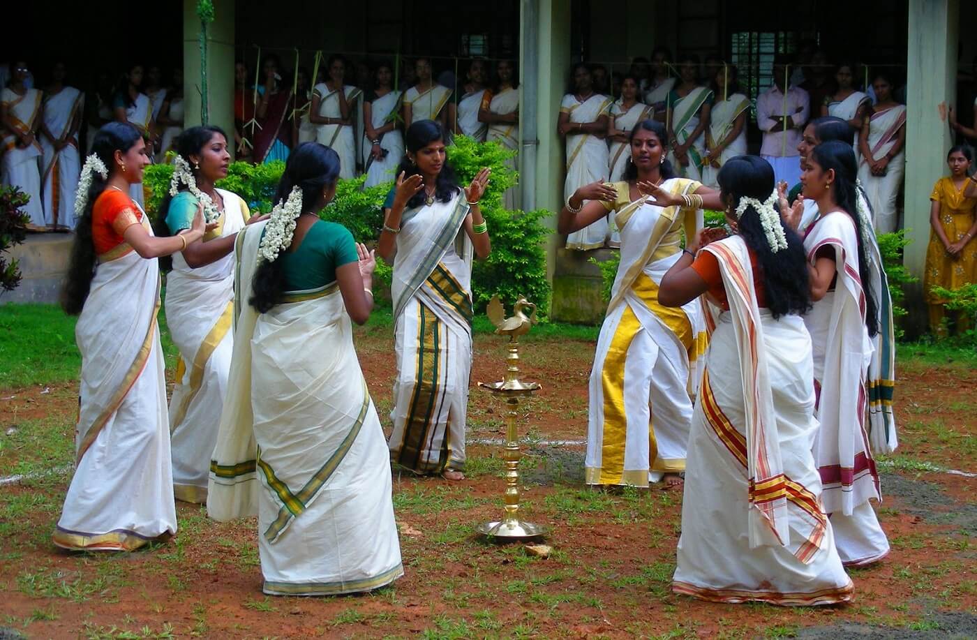 Thiruvathirakali Dance at Onam Kerala