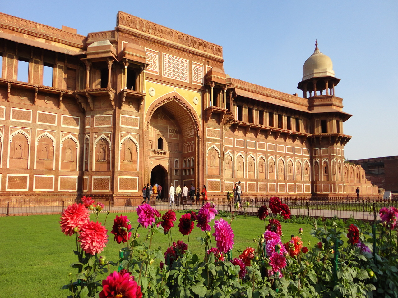Natural Beauty of Agra Fort