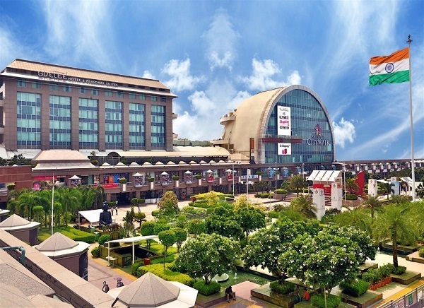 Select City Walk