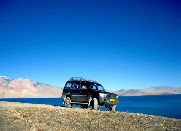 Tso Moriri Lake Jeep Safari