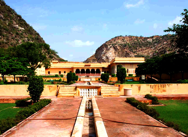 Vidhyadhar Garden